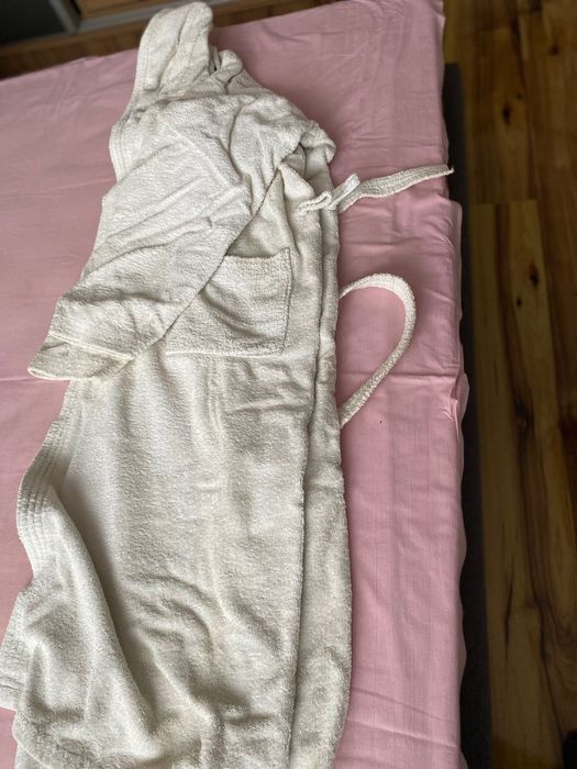 Хавлиени кърпи и халат