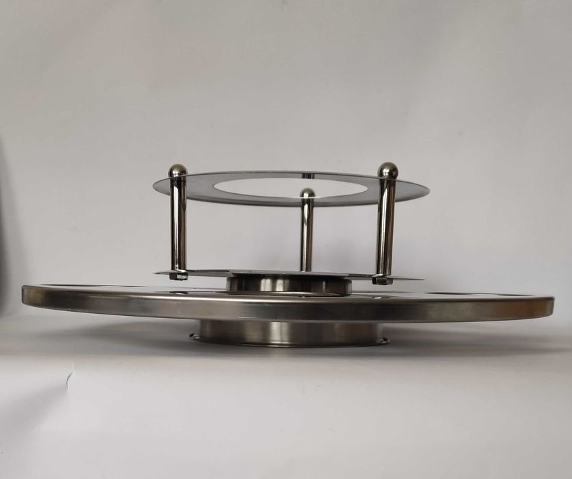 Въртяща се поставка от неръждаема стомана
