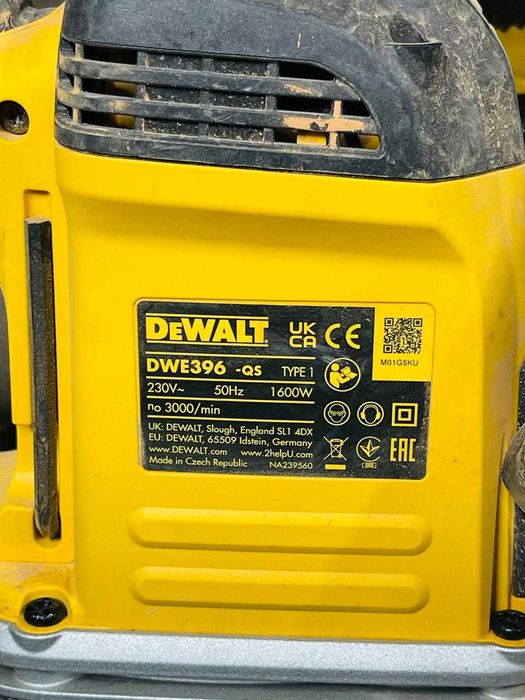 Fierăstrău special DeWalt DWE396
