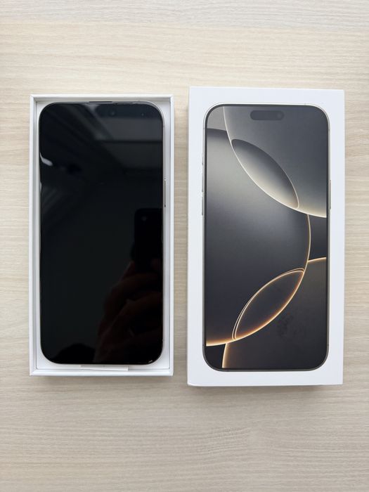 iPhone 16 Pro Max Natural Titanium 256GB