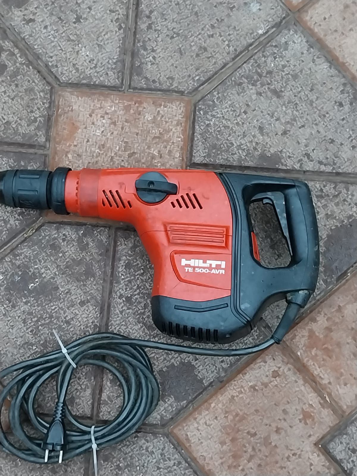 Demolator HILTI TE  500-AVR