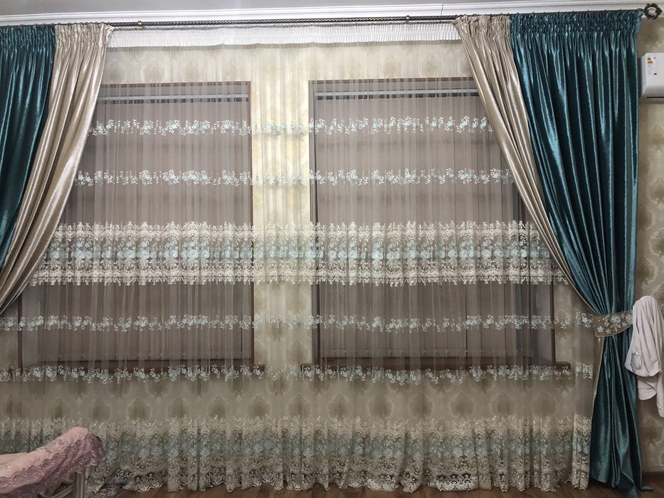 Продаются отличные  Шторы + тюль срочно