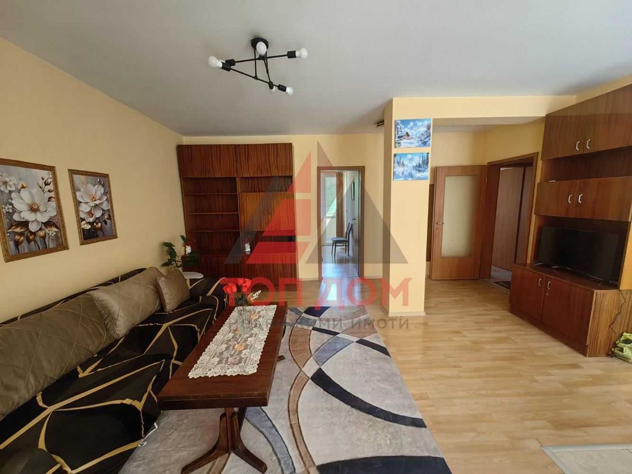 Дава се под наем Тристаен апартамент в Варна, ХЕИ - 85 кв.м за 612 € - Снимка #2