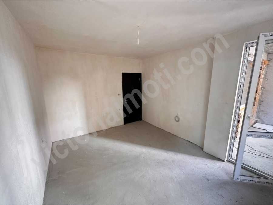 Продава се Двустаен апартамент в Велико Търново, Център - 61 кв.м за 1148 €/кв.м - Снимка #1