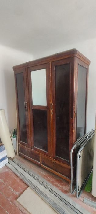 Шкаф в разобранном виде