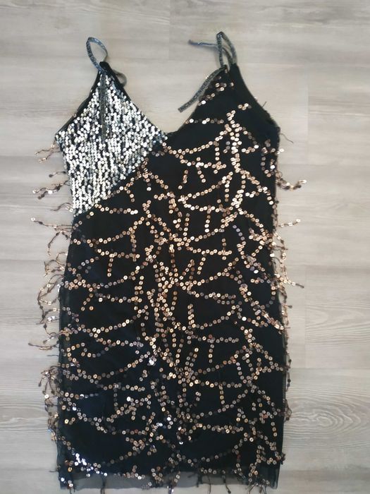 Вечерна рокля с пайети