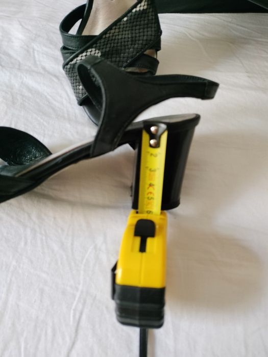 Сандали от естествена кожа