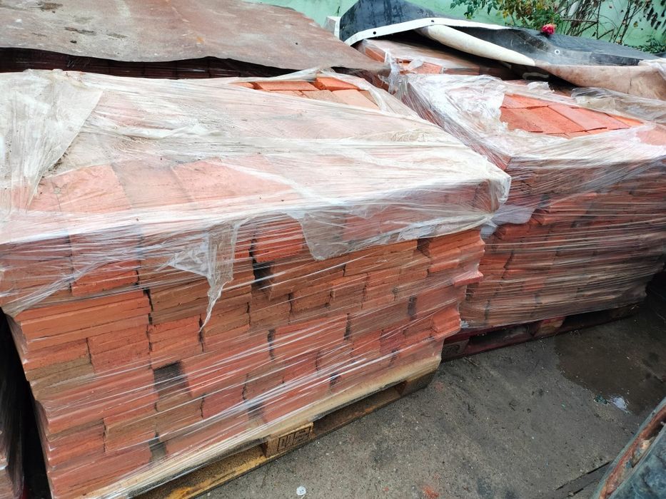 Vand cărămidă sobe