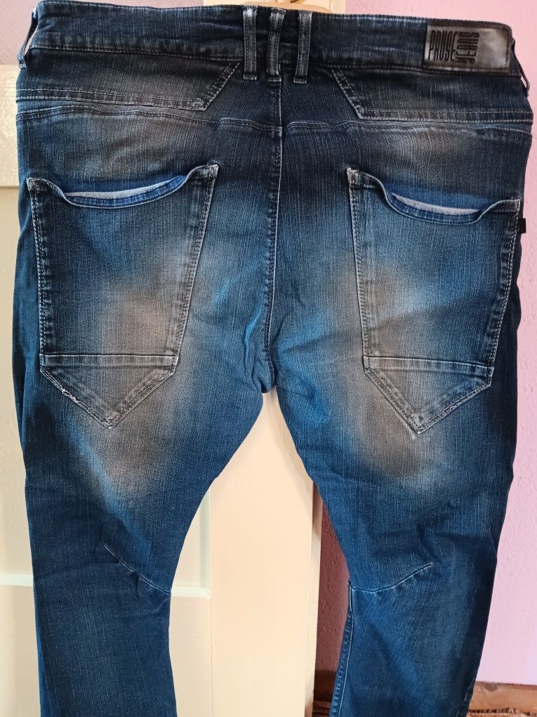 Мъжки дънки Pull&bear и Pause