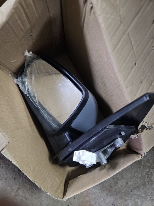 боковое зеркало nexia R3,состояние новый