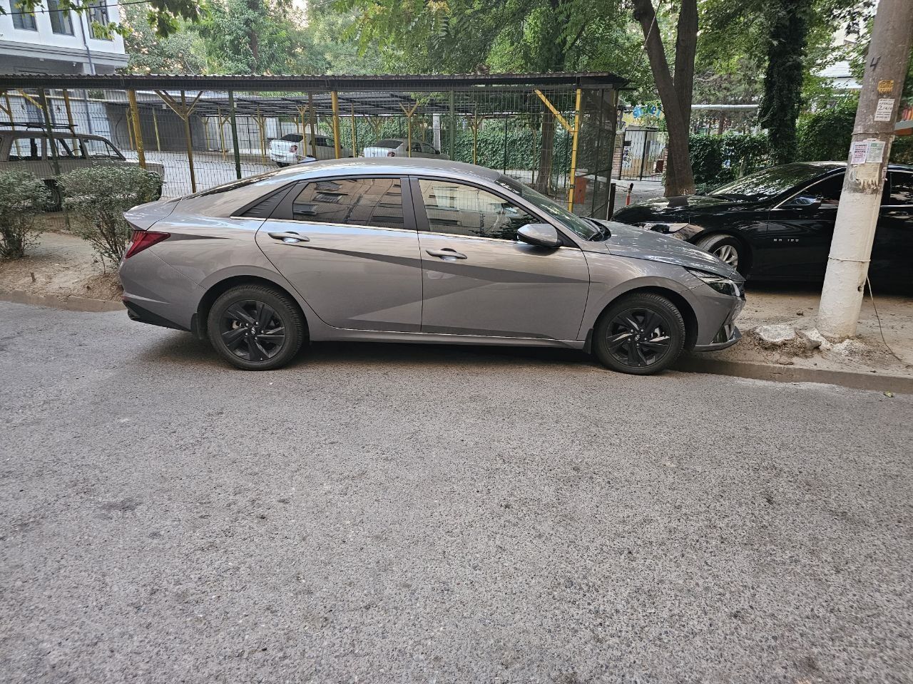 Elantra 2021 yil 3 poz Arenda