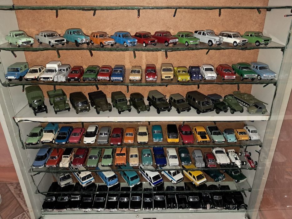 Коллекция моделей автомобилей