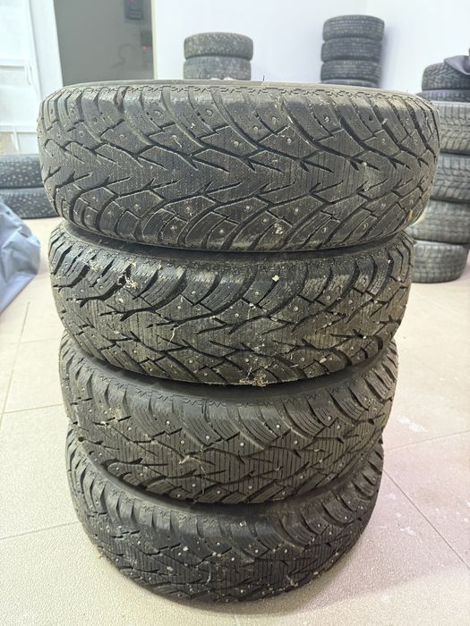 Продам резину 185/65/R15