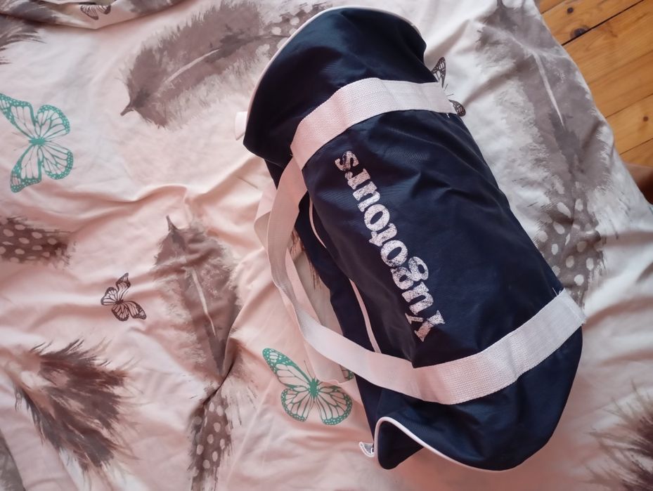 Спортен сак за път.