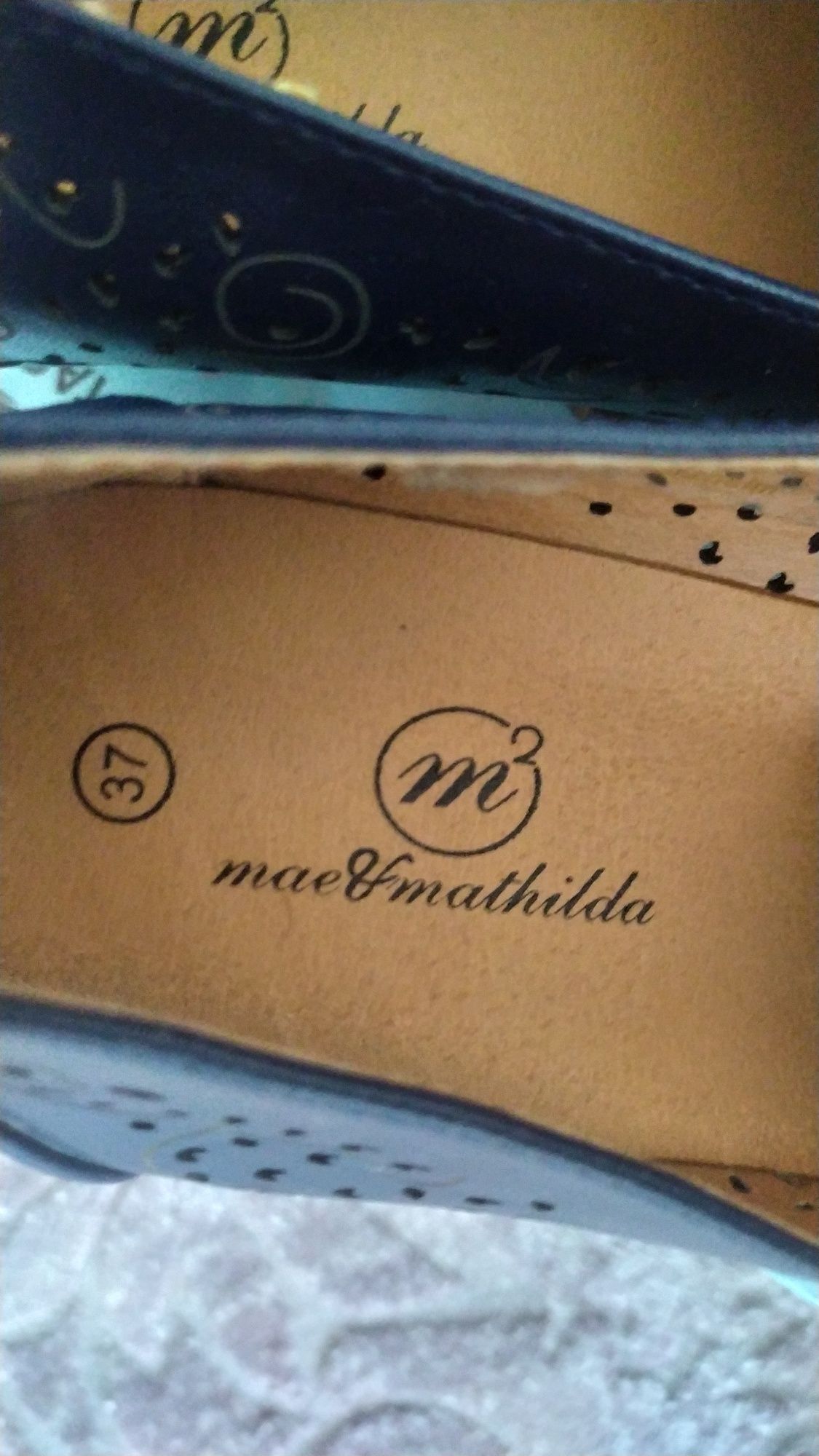 кожаные ажурные туфли-лодочки на каблуке Mae & Mathilda р.37