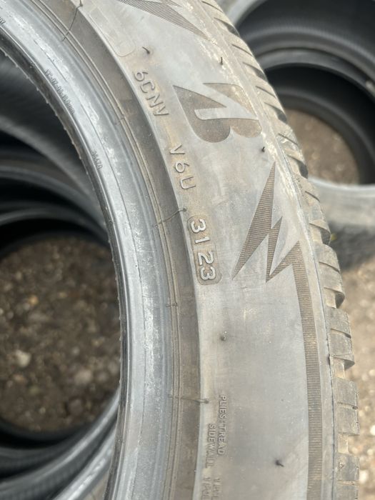 235/50/19Bridgestone 4бр 20-23