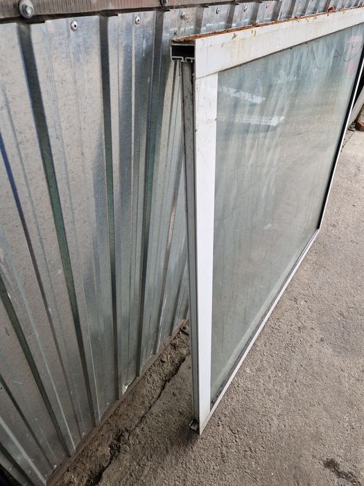 Geam 150 x 122 cm