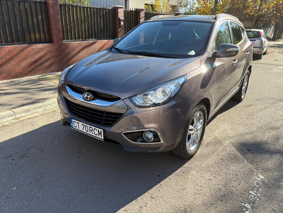 Vând Hyundai ix35