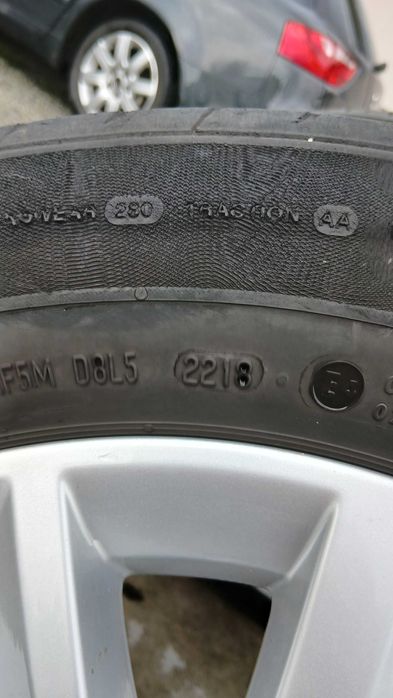 Cauciucuri 215 60 R16