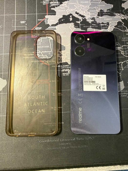 Realme 10 / 128GB Stocare / 8 + 8 GB RAM