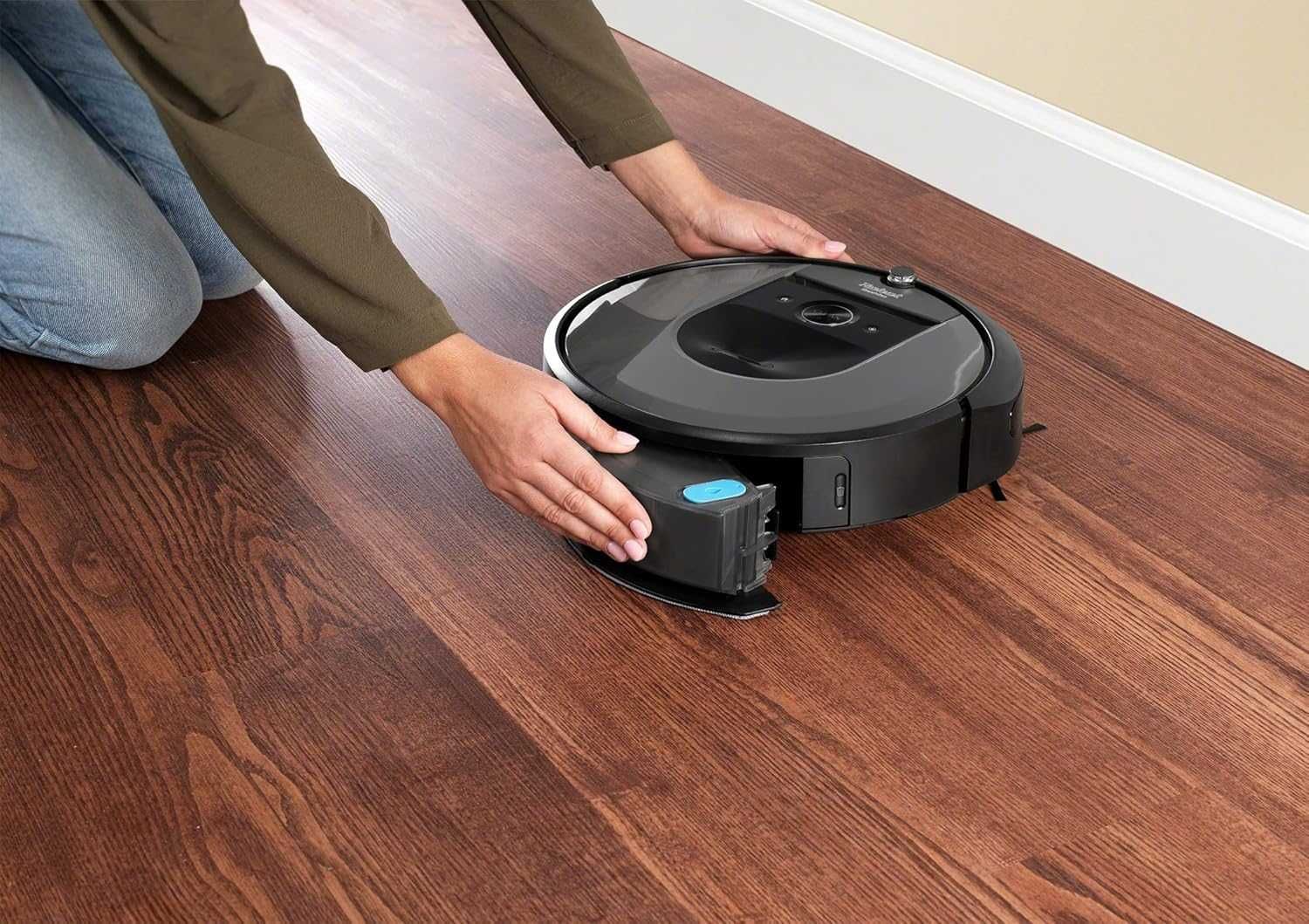 Прахосмукачка робот iRobot Roomba Combo i8+ Самопочистваща база i8576