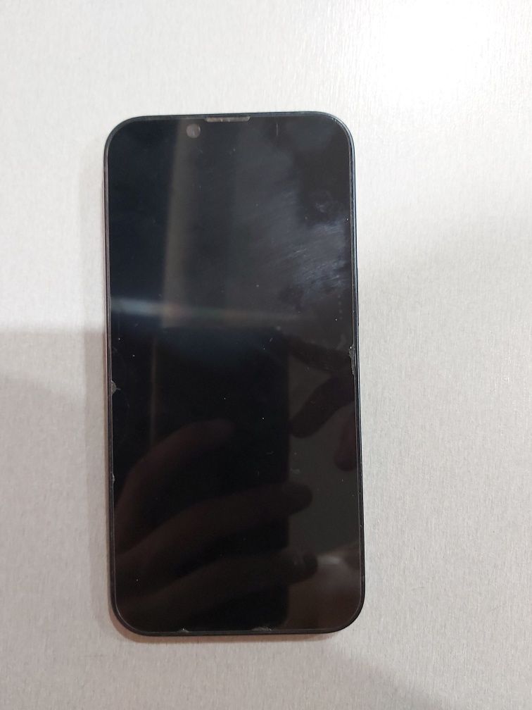 Продавам Iphone 14