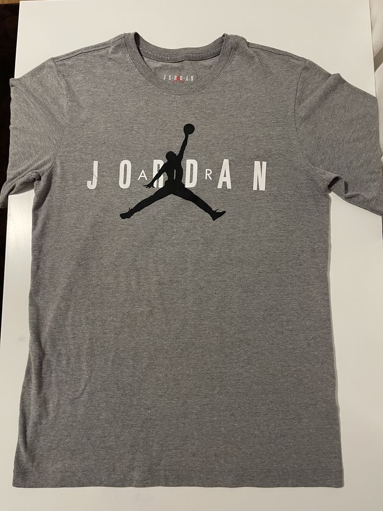 Сива тениска Jordan