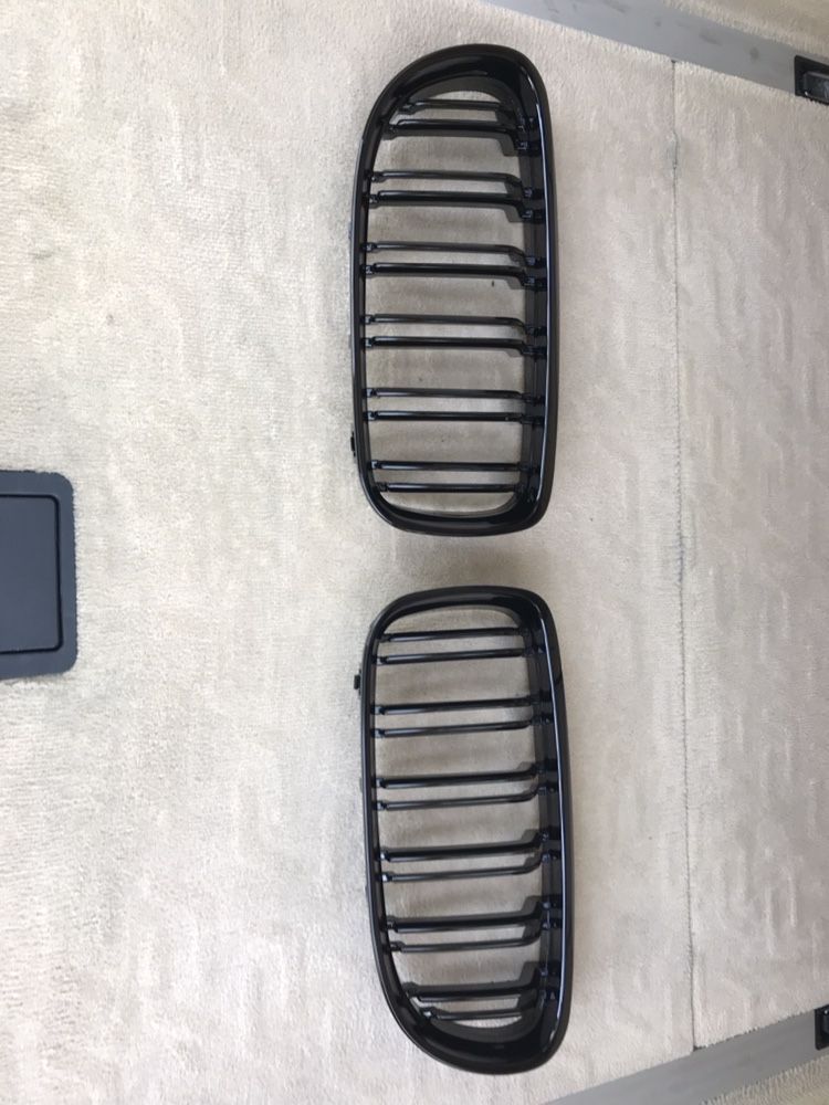 Grile nari duble Bmw M negru lucio seria 3 e90 lci facelyft