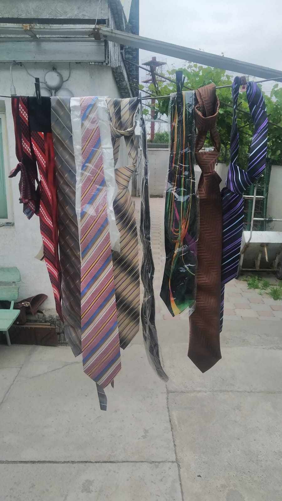 Продам галстуки недорого