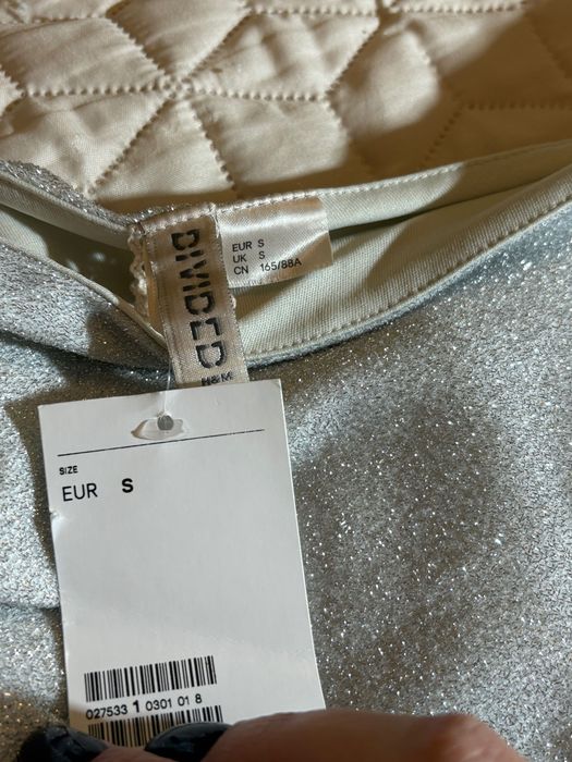 Чисто нова рокля H&M DIVIDED