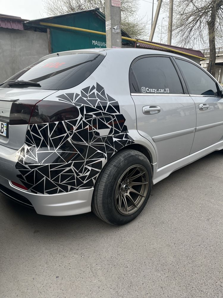 Лассети хеджбек корея
