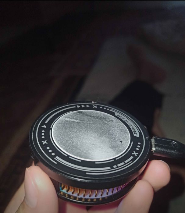 Kuller telefon uchun. Juda zoʻr yaxlatadi