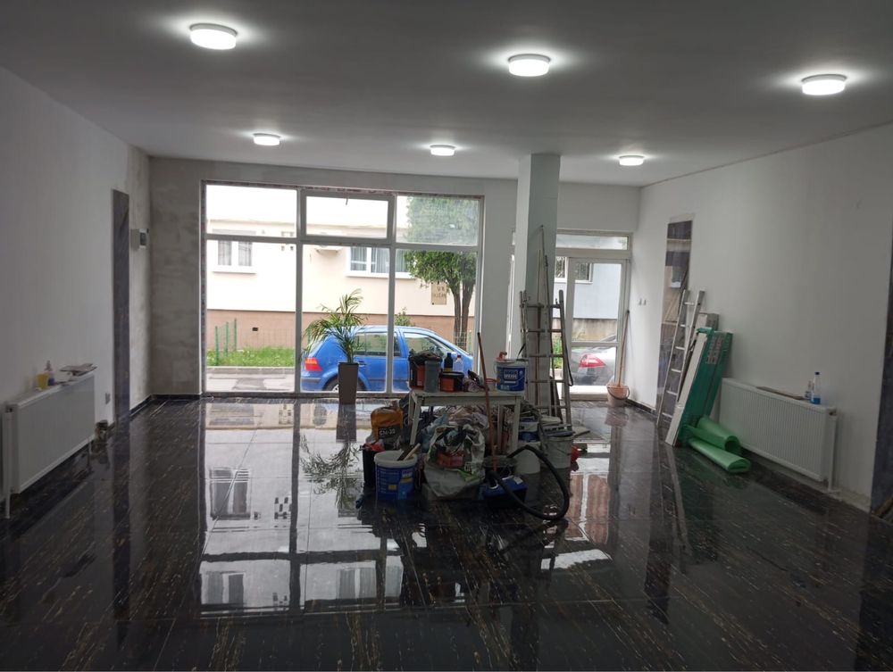 De inchiriat spatiu comercial