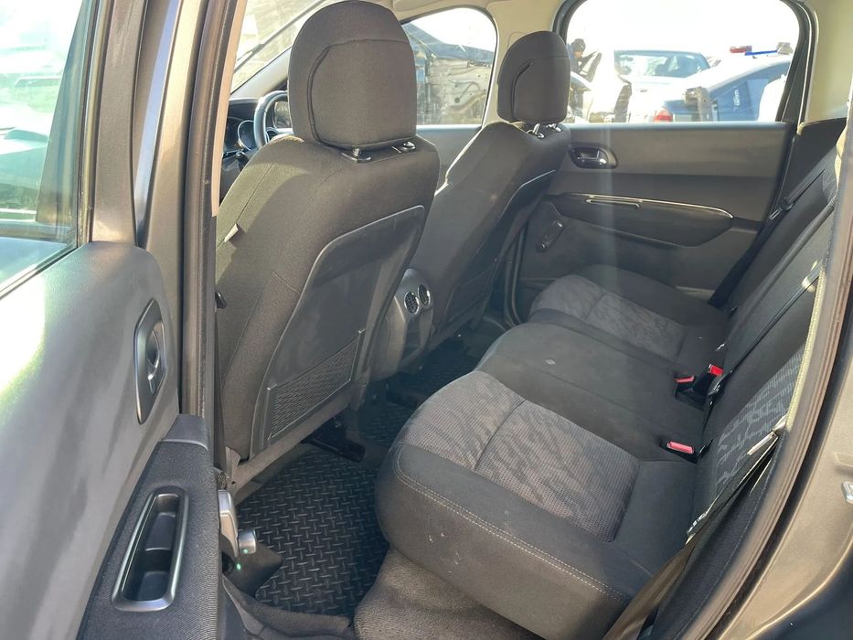 Dezmembrari Peugeot 3008 1.6 Benzina Turbo