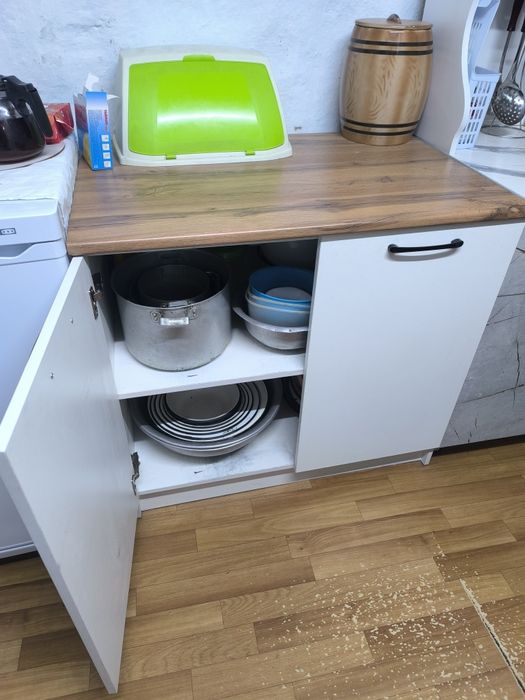 Продам кухонный шкаф напольный