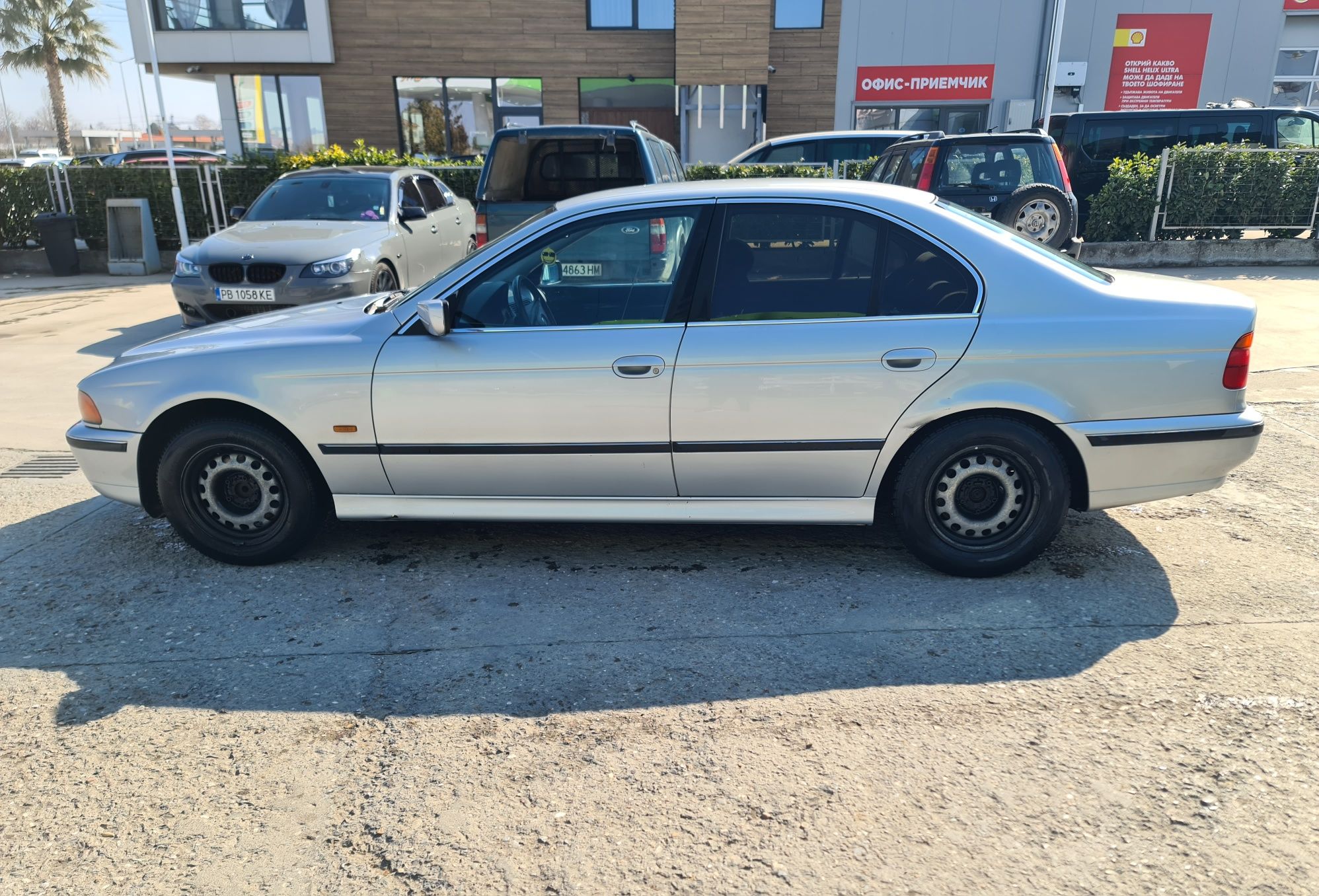 BMW E39  520I Бензин 1999г.
