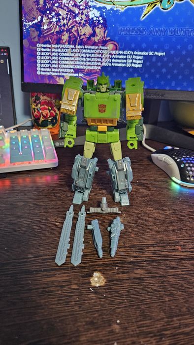Transformers: War for Cybertron Siege Voyager Class Springer