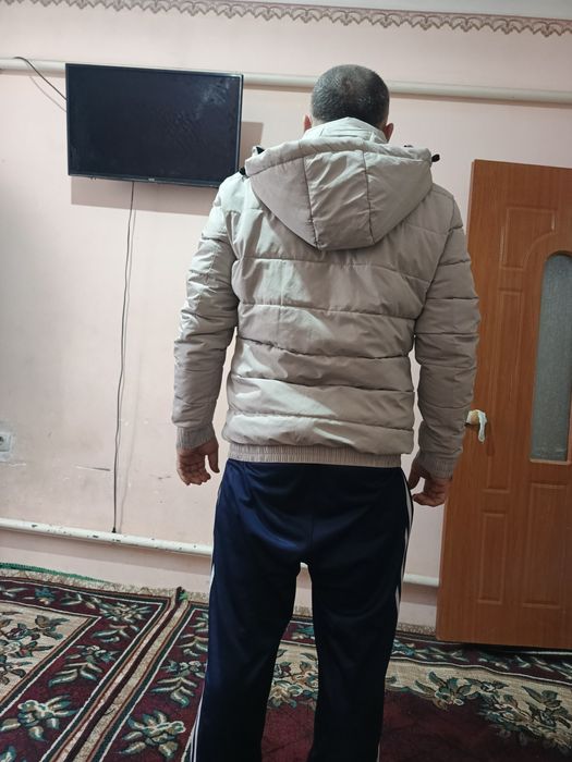 Kurtka sotiladi sifatli yaxshi