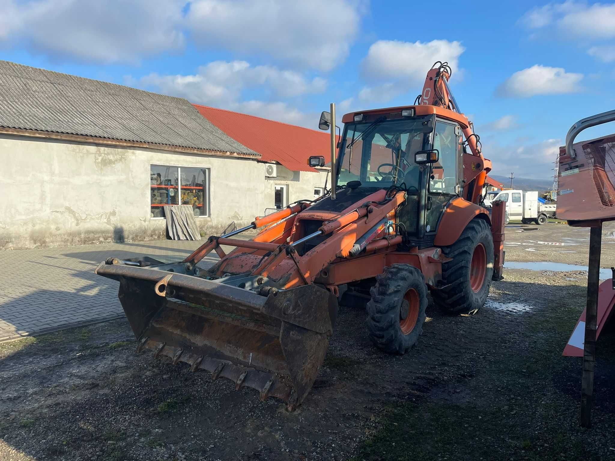 Dezmembrez buldoexcavator Fiat Hitachi FB100