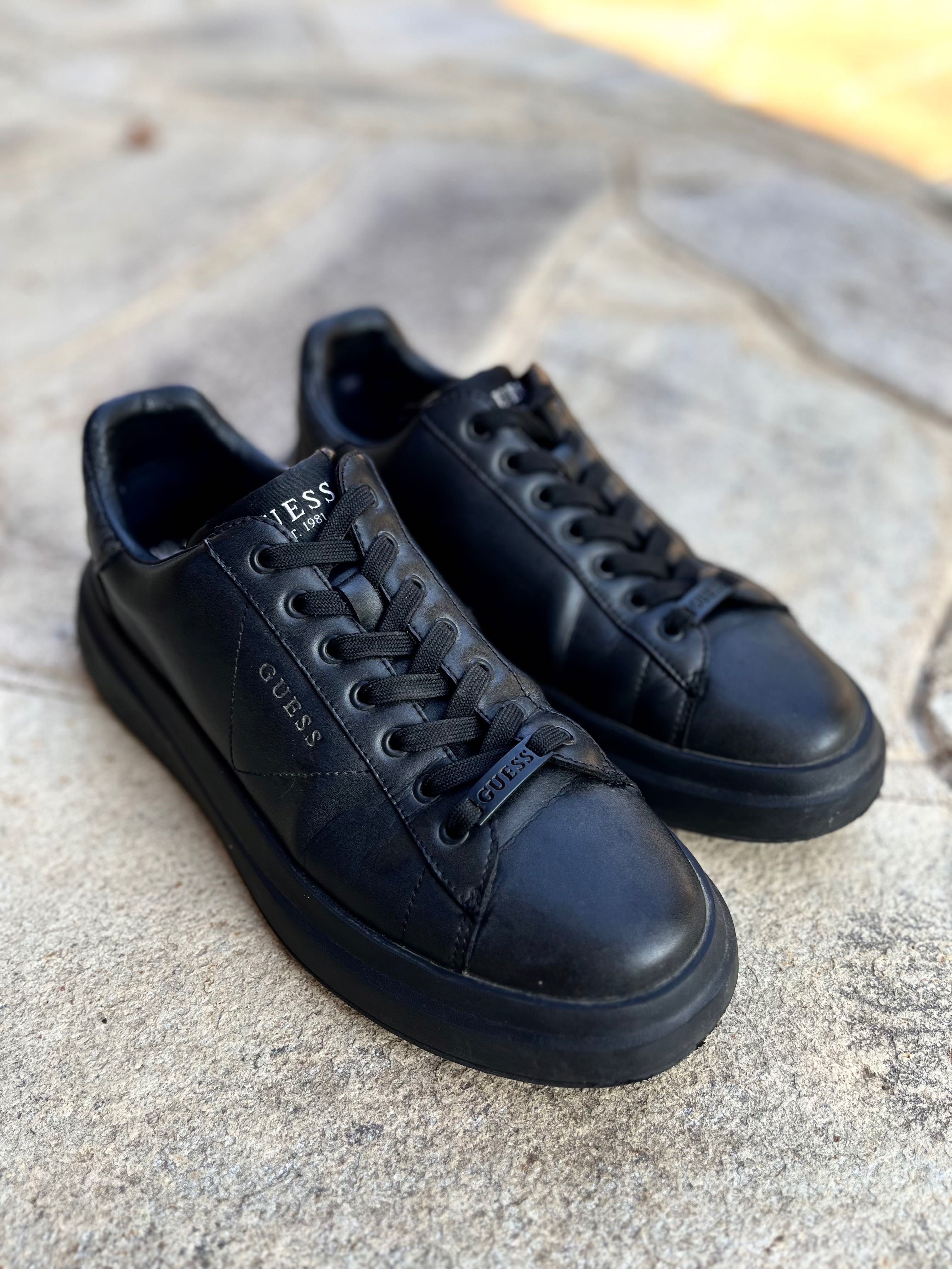 Мъжки обувки guess