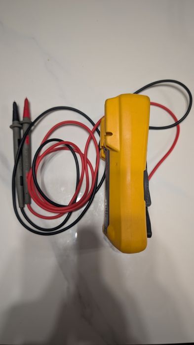 Fluke 114 True RMS мултиметър