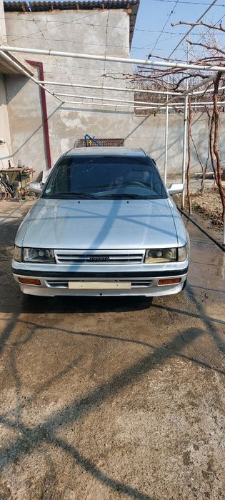 Тойота Карина 2 машина