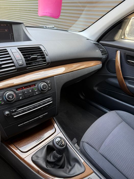 BMW seria 1 facelift 2010 120d
