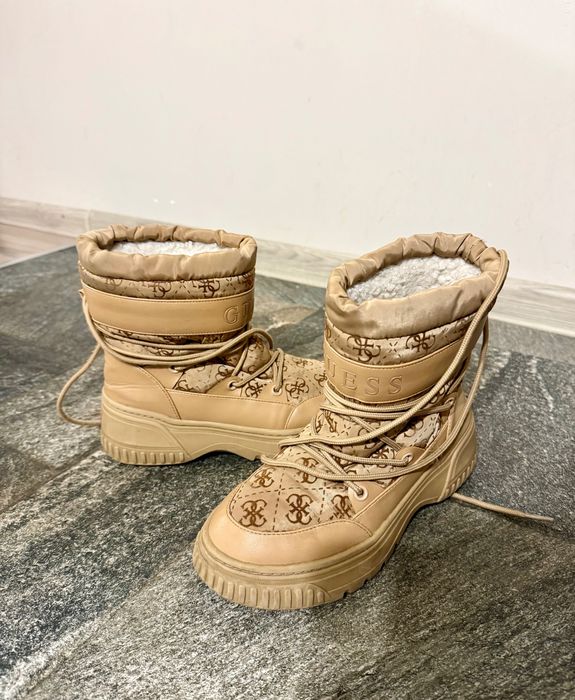 Зимни ботуши Guess 36