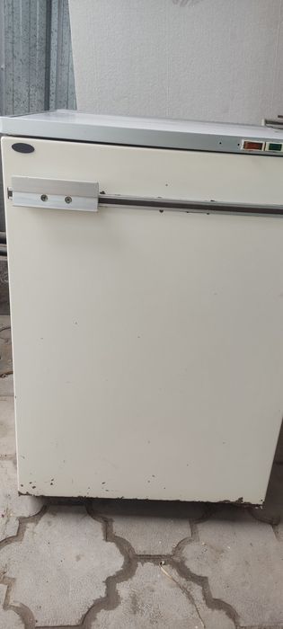 Продам Морозильник