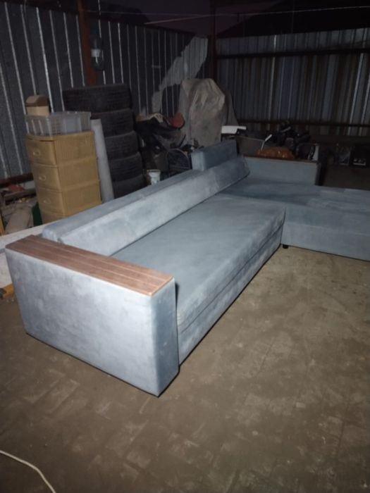 Продам диван в хорошем состоянии