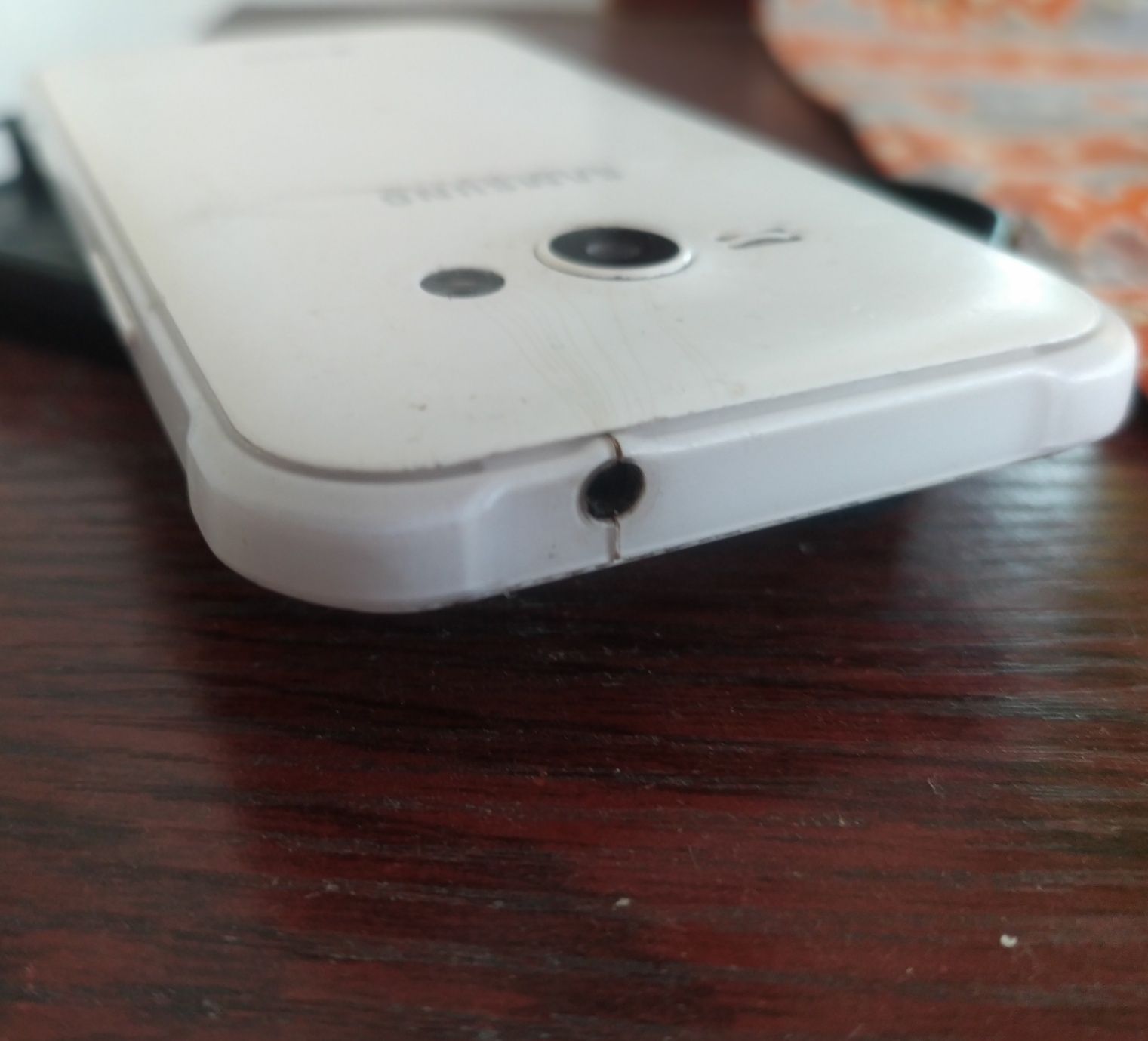 Samsung galaxy j1ace