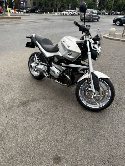 BMW R1200R avariat ( piese pentru schimb)