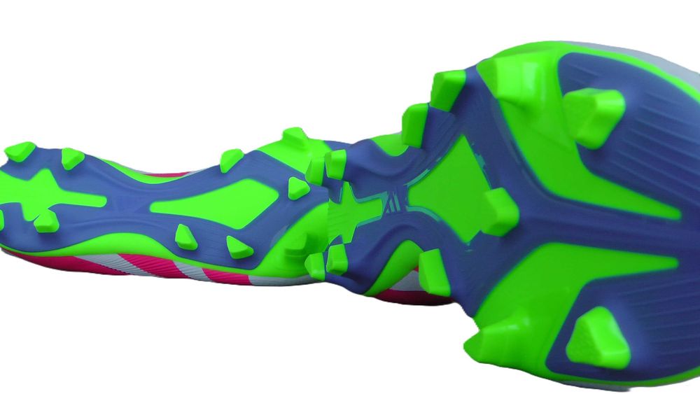 Ghete fotbal crampoane NOI Adiadas Predator Club marimea 40,5