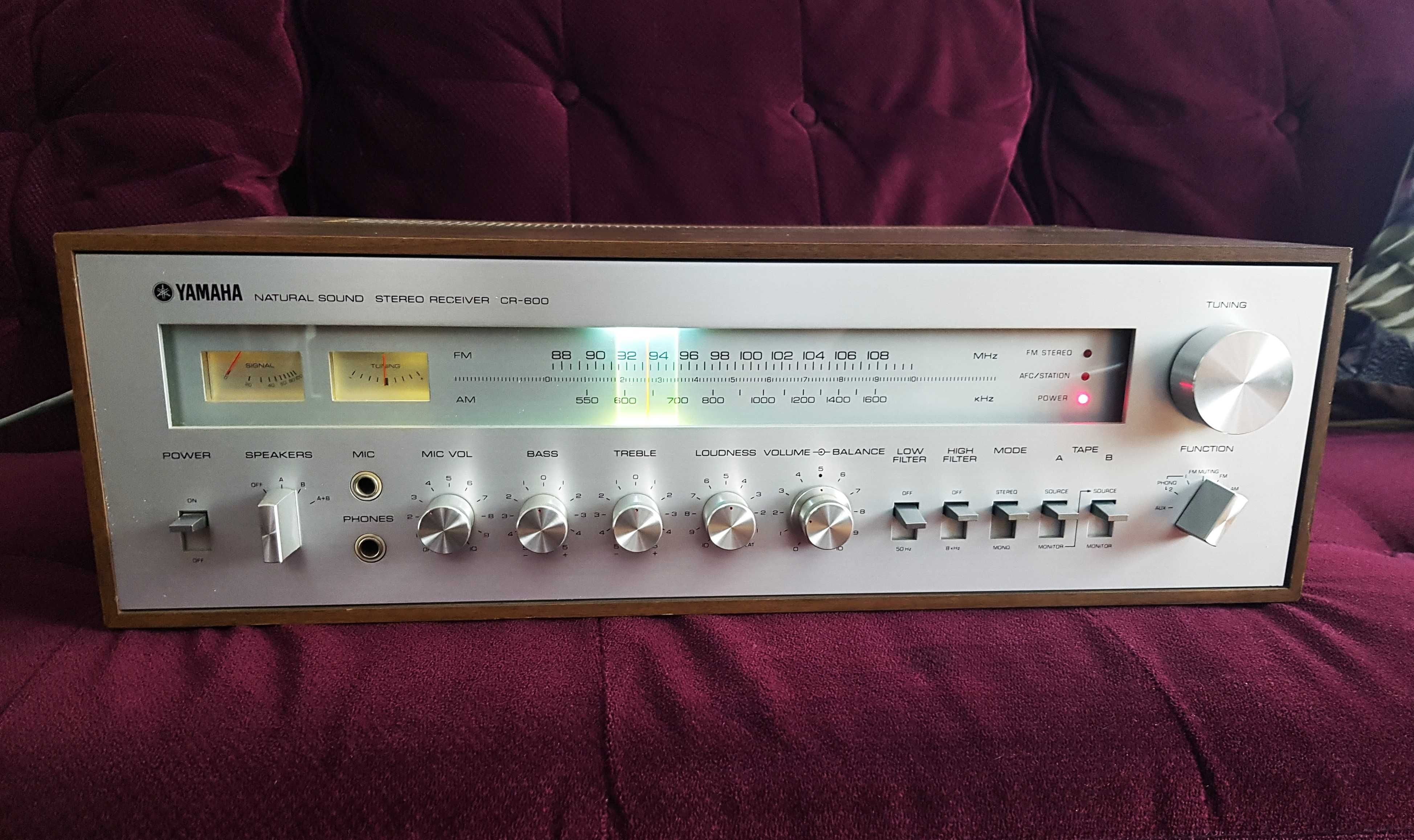 PRET REDUS > receiver (amplituner) vintage YAMAHA CR 600